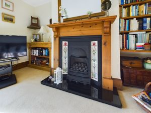 Lounge- click for photo gallery